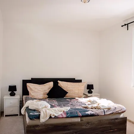 Lägenhet In Seenaehe Berlin